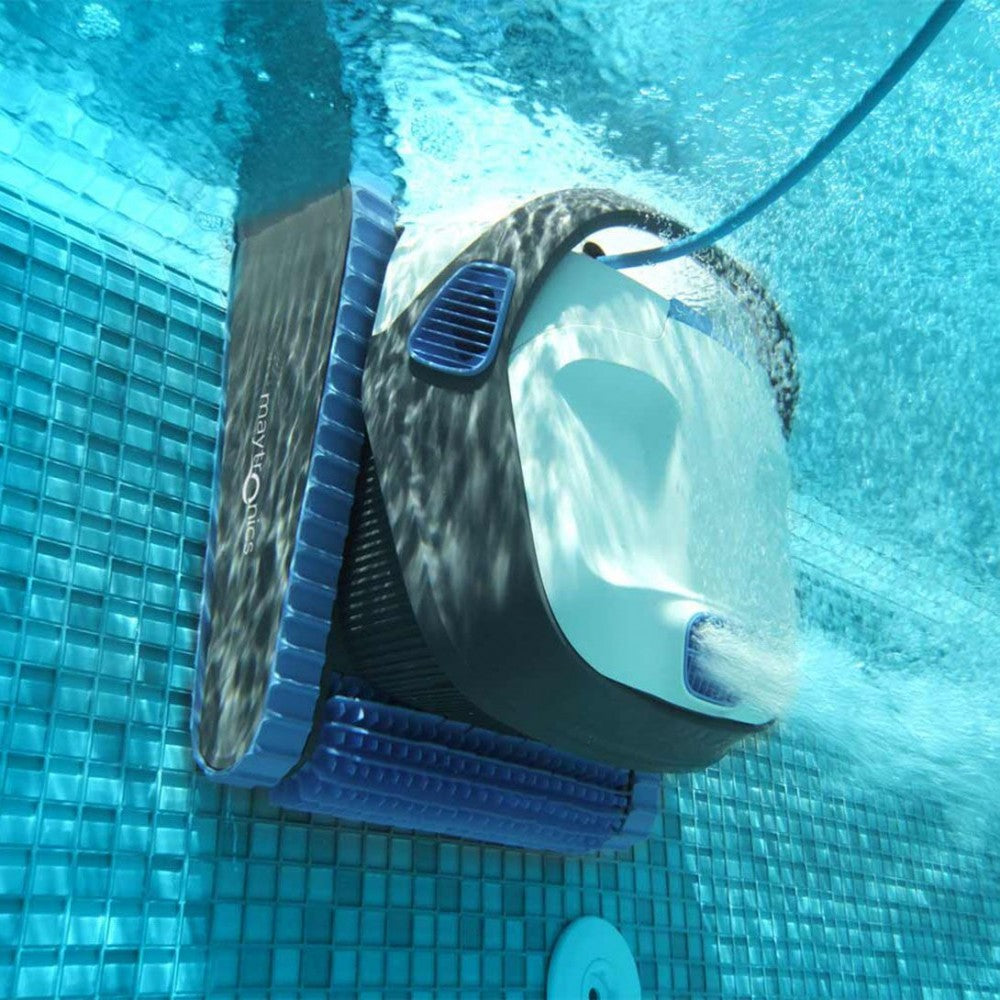 Робот за почистване на басейн Dolphin S300 | Maytronics