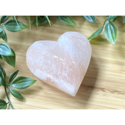 Камък за масаж от хималайска сол във формата на сърце | Spa Supplies